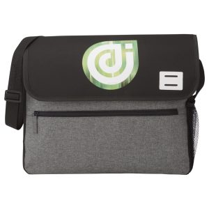 Oliver 15" Computer Messenger